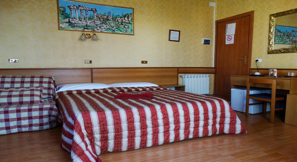 Hotel Cristina Ρώμη Δωμάτιο φωτογραφία