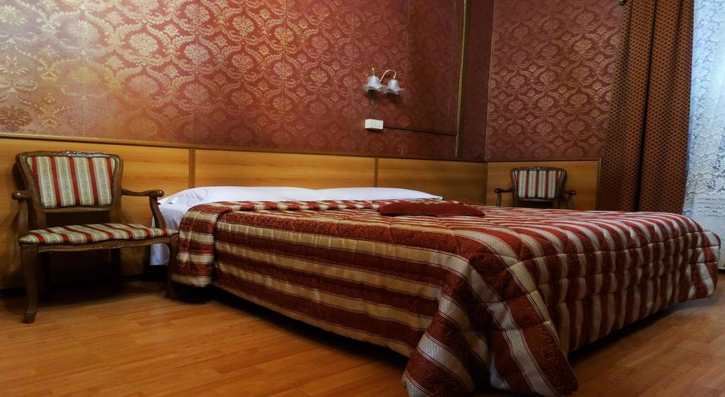 Hotel Cristina Ρώμη Δωμάτιο φωτογραφία