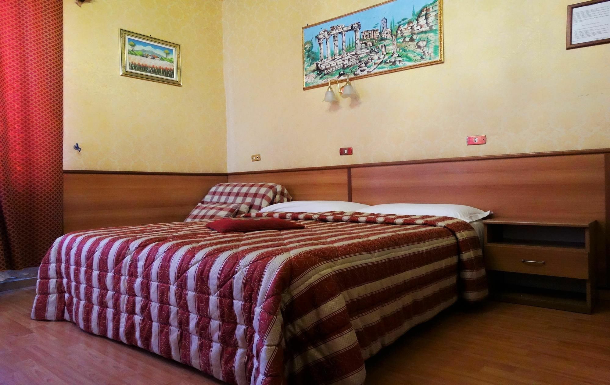 Hotel Cristina Ρώμη Εξωτερικό φωτογραφία